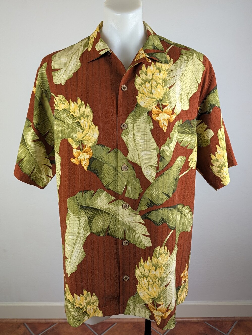 Tommy Bahama 100% Silk Tropical Aloha Camp Shirt